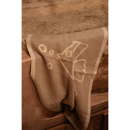 Küchentuch Linen Fish – im Wohnraum arrangiert