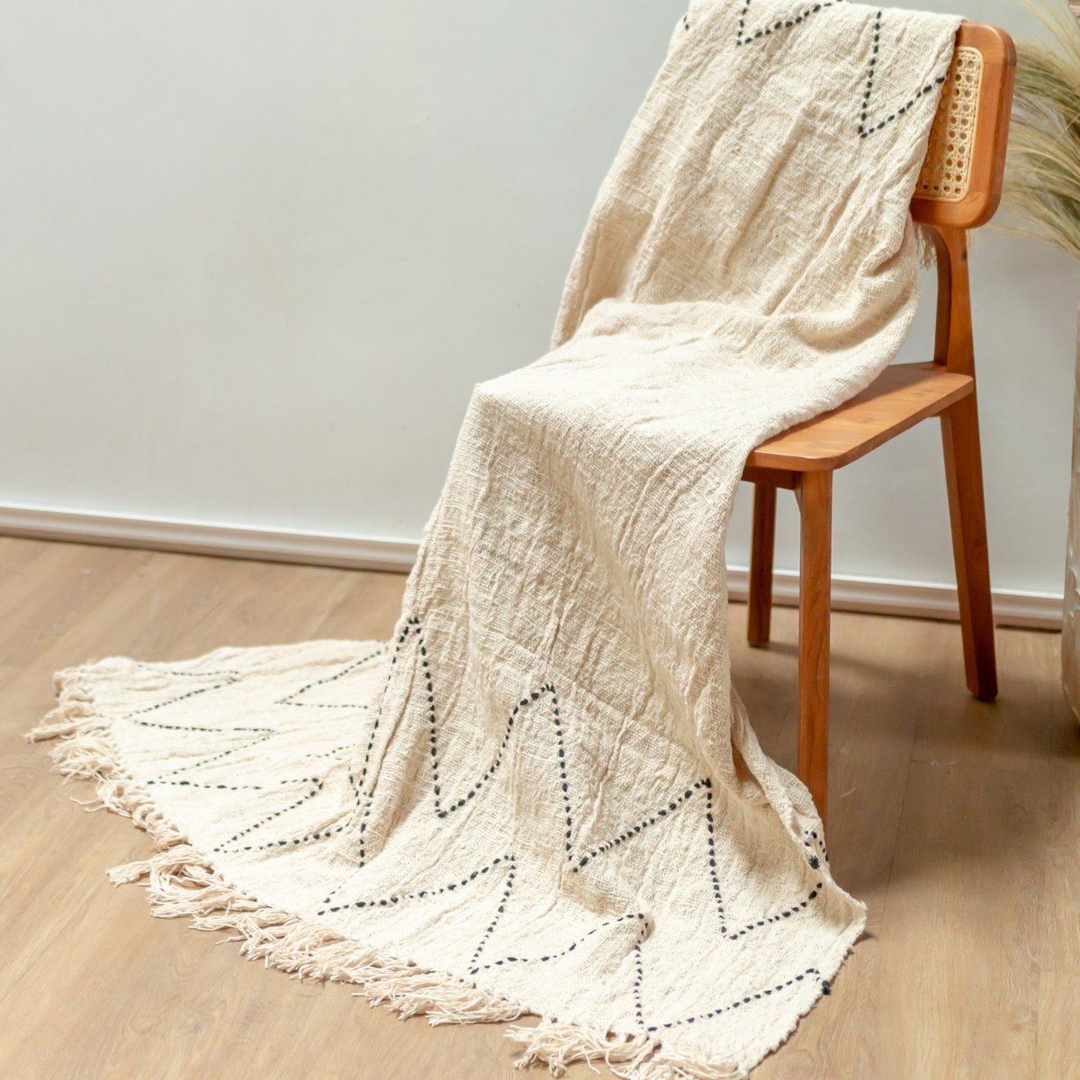 Baumwolldecke Linggah – Detailaufnahme der Oberfläche